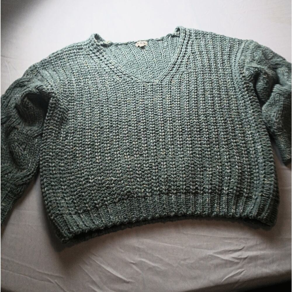 POL Women's V-Neck Chunky Knit Sweater in Sage Green